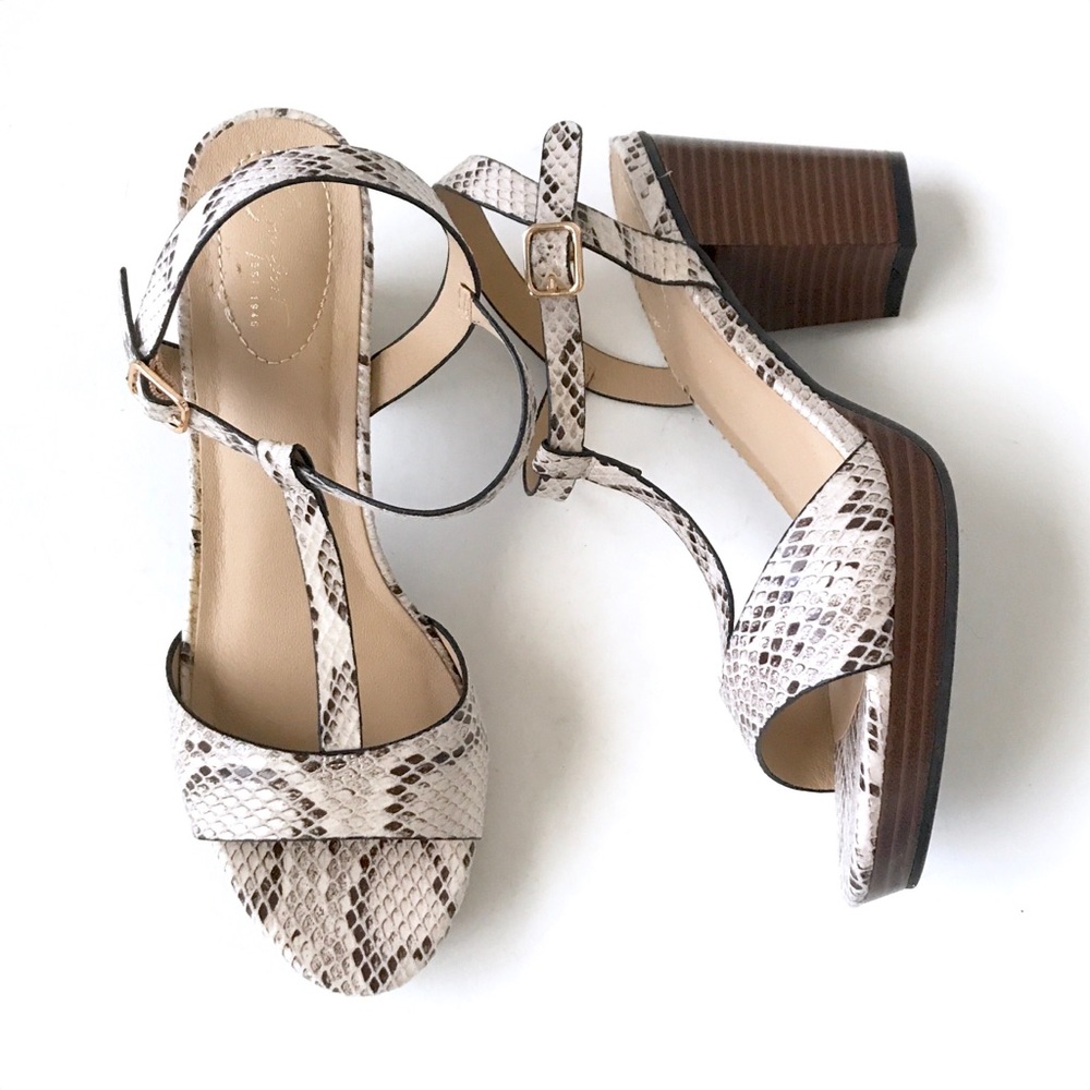 Women's Snake-Print Block Heel Sandals - White/Tan